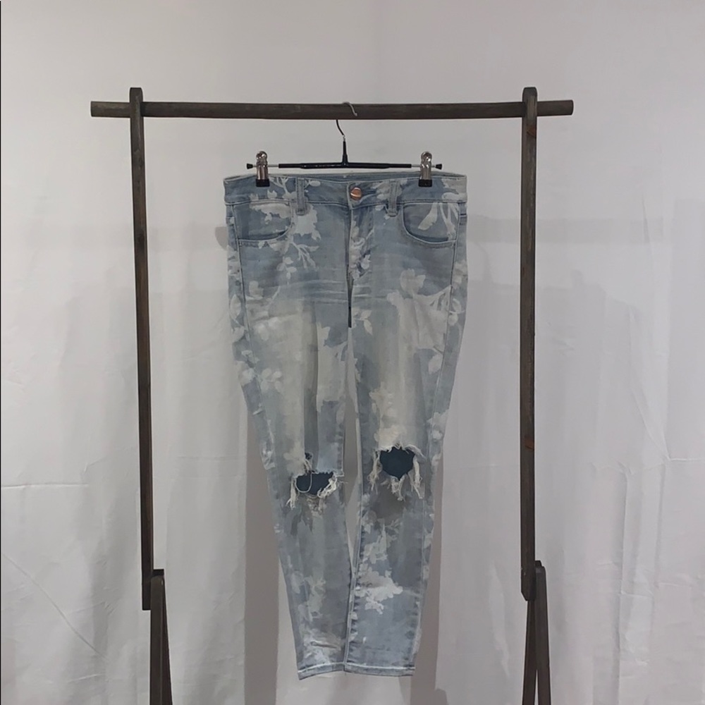 American Eagle Floral Pattern Light Wash Jeans